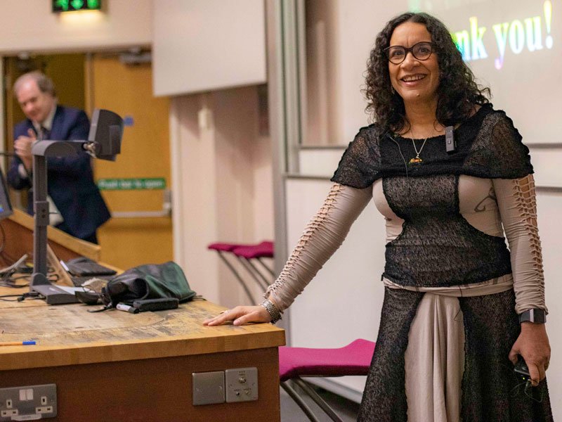 Professor Carla Figueira de Morisson Faria